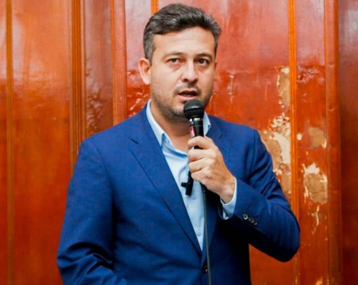 Detuvieron a secretario de organización regional de UNT tras salir a manifestar en Valencia