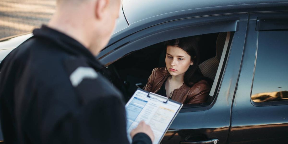 Iban a esta velocidad en carretera de Florida, pero fueron detenidos de manera inesperada