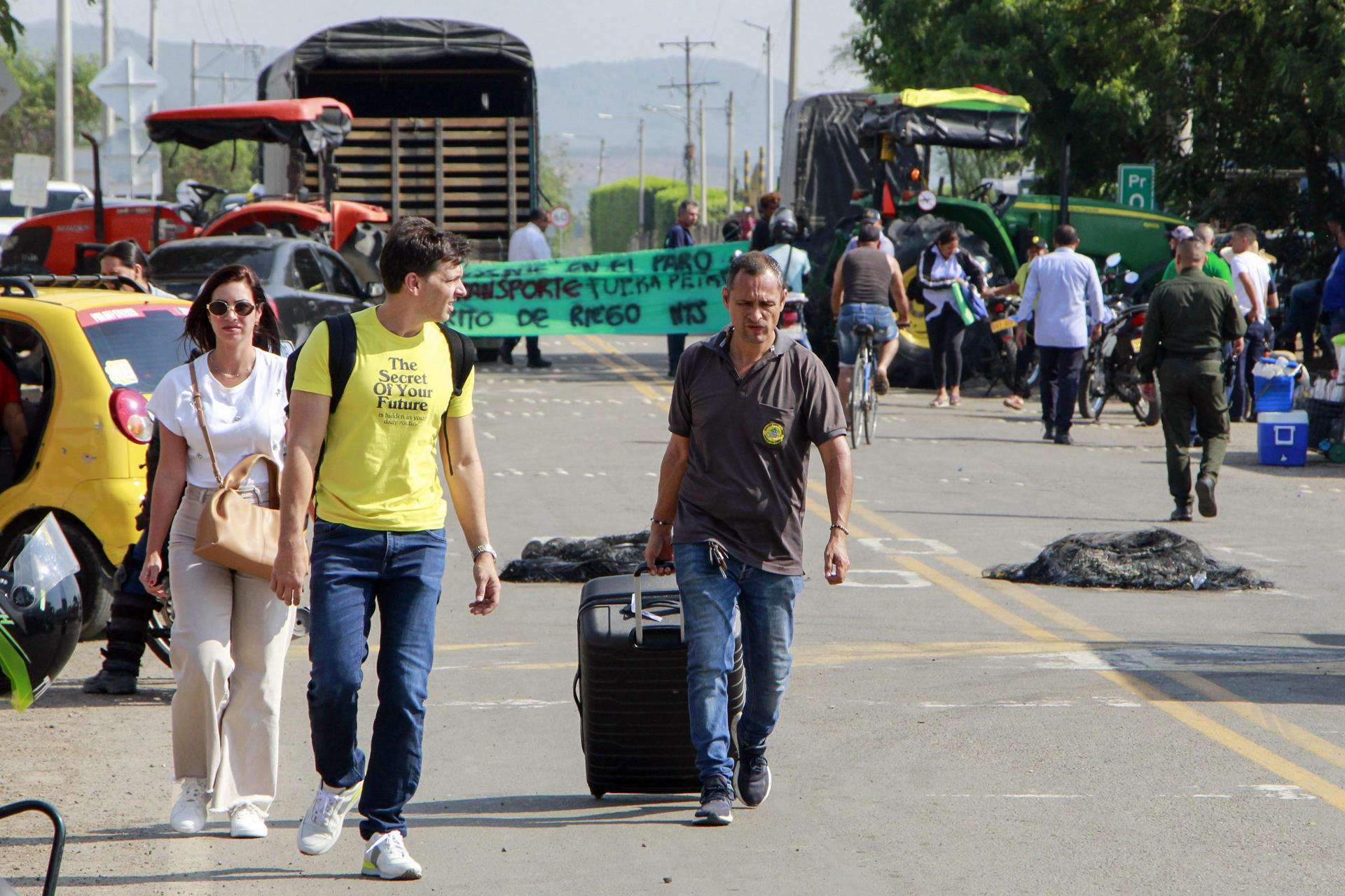 Paro de camioneros colombianos paralizó parcialmente la frontera con Venezuela