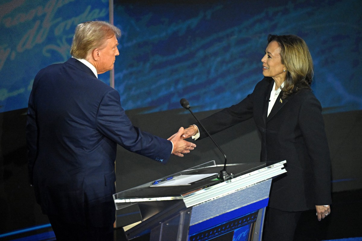 Donald Trump y Kamala Harris se dieron un apretón de manos antes del debate (Video)