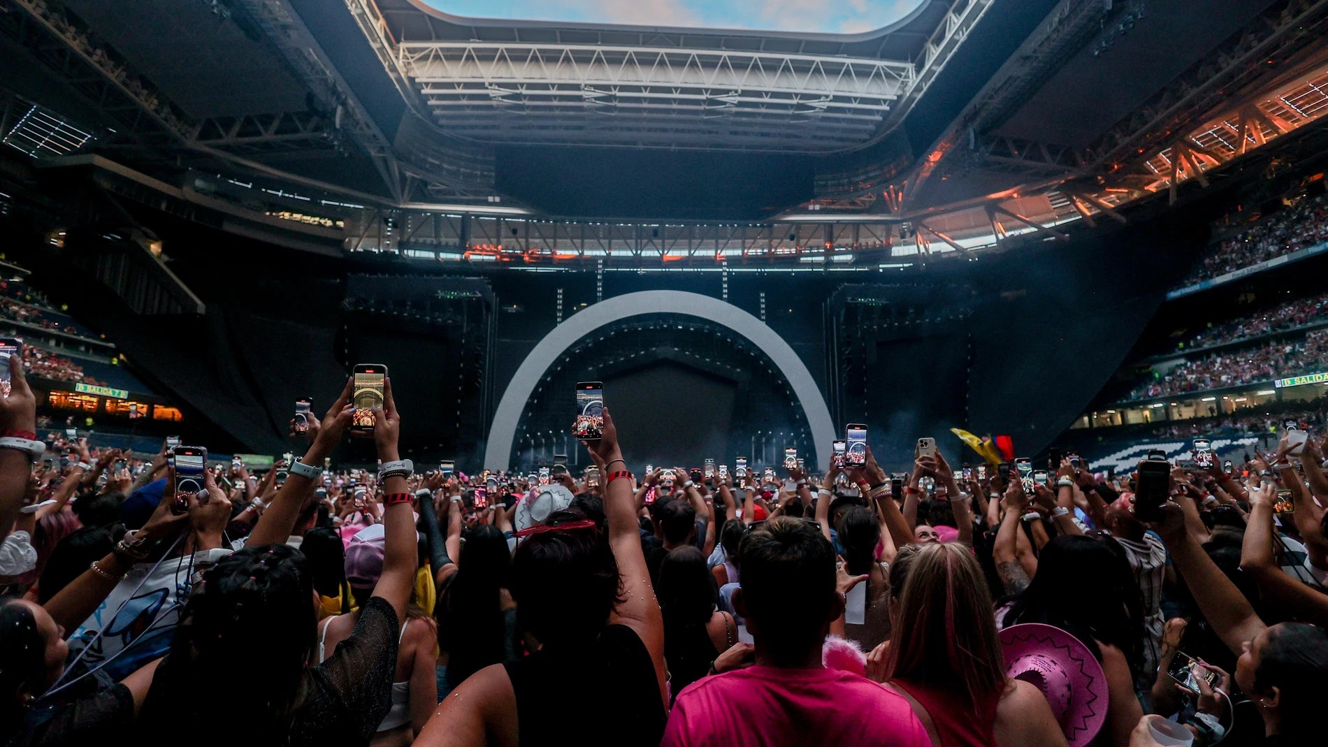 Aseguran que los últimos conciertos en el Santiago Bernabéu se llevaron a cabo sin los permisos reglamentarios