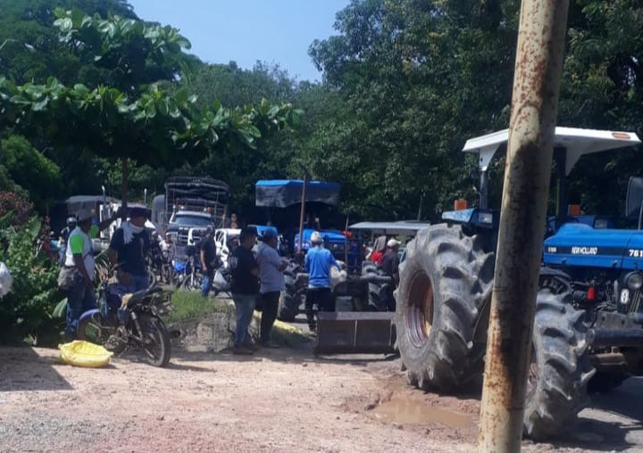 Paro de transporte en Colombia comienza a afectar comercio binacional