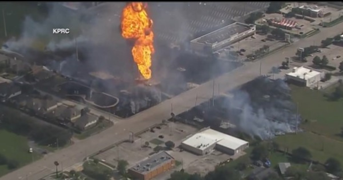 Oleoducto estalló en Houston: piden a los vecinos evacuar la zona hasta nuevo aviso (VIDEO)