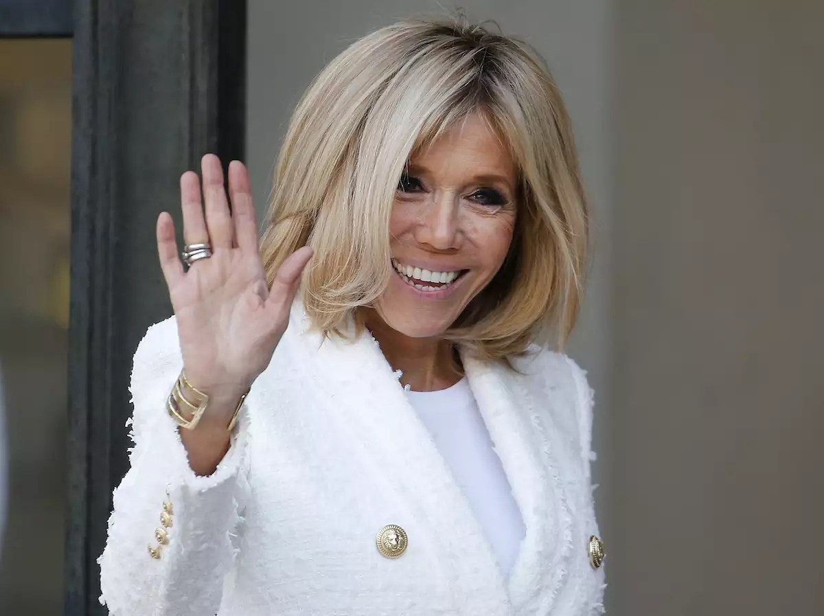 Condenan a dos mujeres en Francia por decir que Brigitte Macron es trans