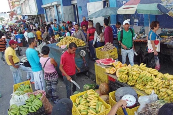 Alertan por aumento del comercio informal en Caracas