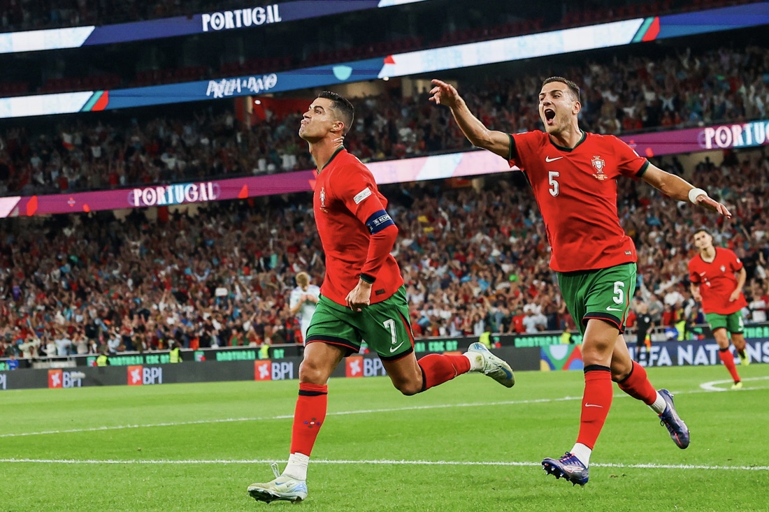 Cristiano Ronaldo rescató a Portugal frente a Escocia y dejó atrás su récord de 900 goles 