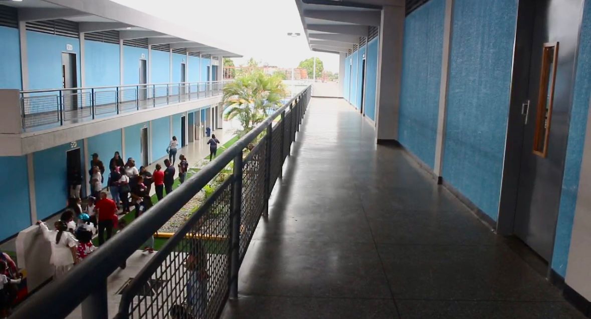 Casi todas las escuelas de Bolívar están en “condiciones” para recibir a los estudiantes, según Autoridad Única de Educación