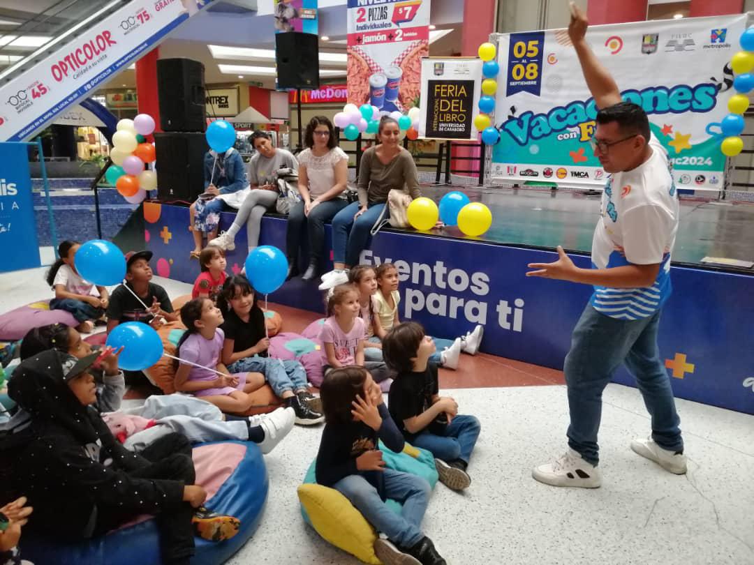 Inaugurado “Vacaciones con Filuc”, un espacio para la lectura de los pequeños de la casa en Metrópolis Valencia