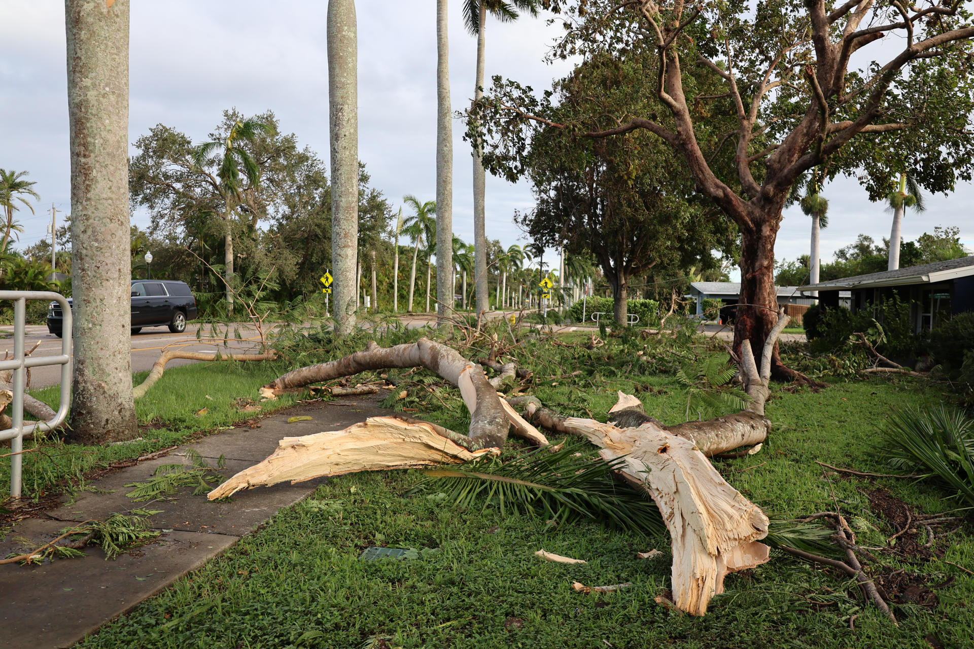 “Tornados de giro rápido”, la sorpresa mortal en Florida antes de que llegara el huracán Milton