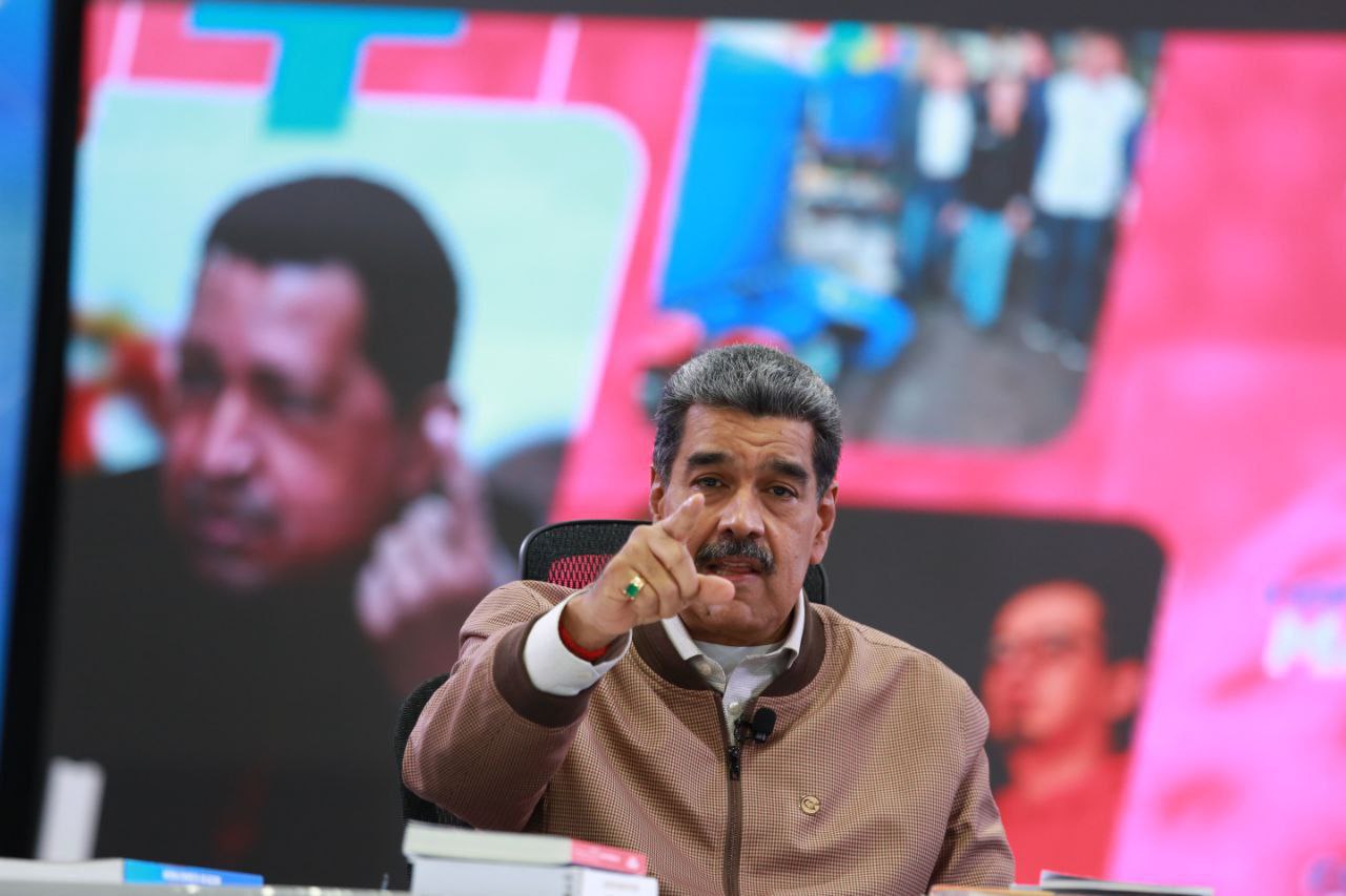 Maduro y su festival de “puyas”: Los nombran presidente de una empresa y ya se creen dueños del mundo