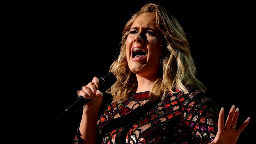 Adele rompió en llanto al ver a Céline Dion entre el público durante su show en Las Vegas (VIDEO)