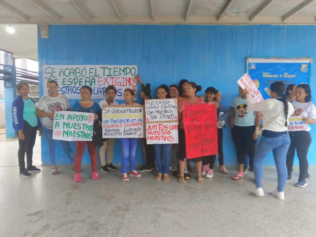 “De brazos caídos”: docentes toman colegio en Zulia tras dos años sin cobrar (Video)