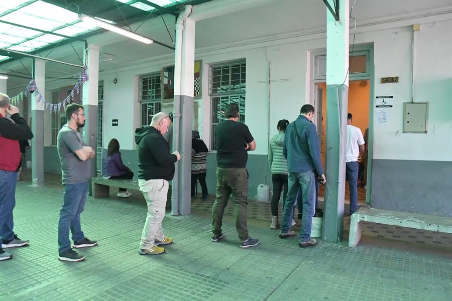 Hombre murió tras sufrir un percance de salud después de votar en elecciones de Uruguay