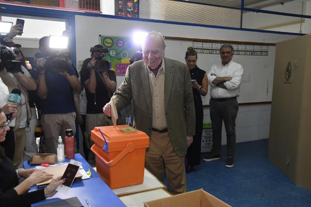 Expresidente Sanguinetti cree que el resultado de las elecciones de Uruguay se conocerá tarde