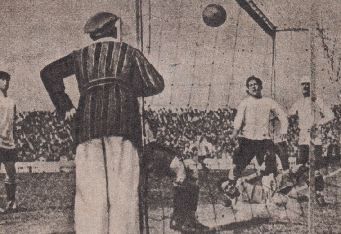 La insólita historia detrás del primer gol olímpico: 100 años de un tanto que marcó un antes y un después