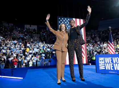 Kamala Harris y Michelle Obama se aliaron para advertir sobre el peligro de elegir a Donald Trump