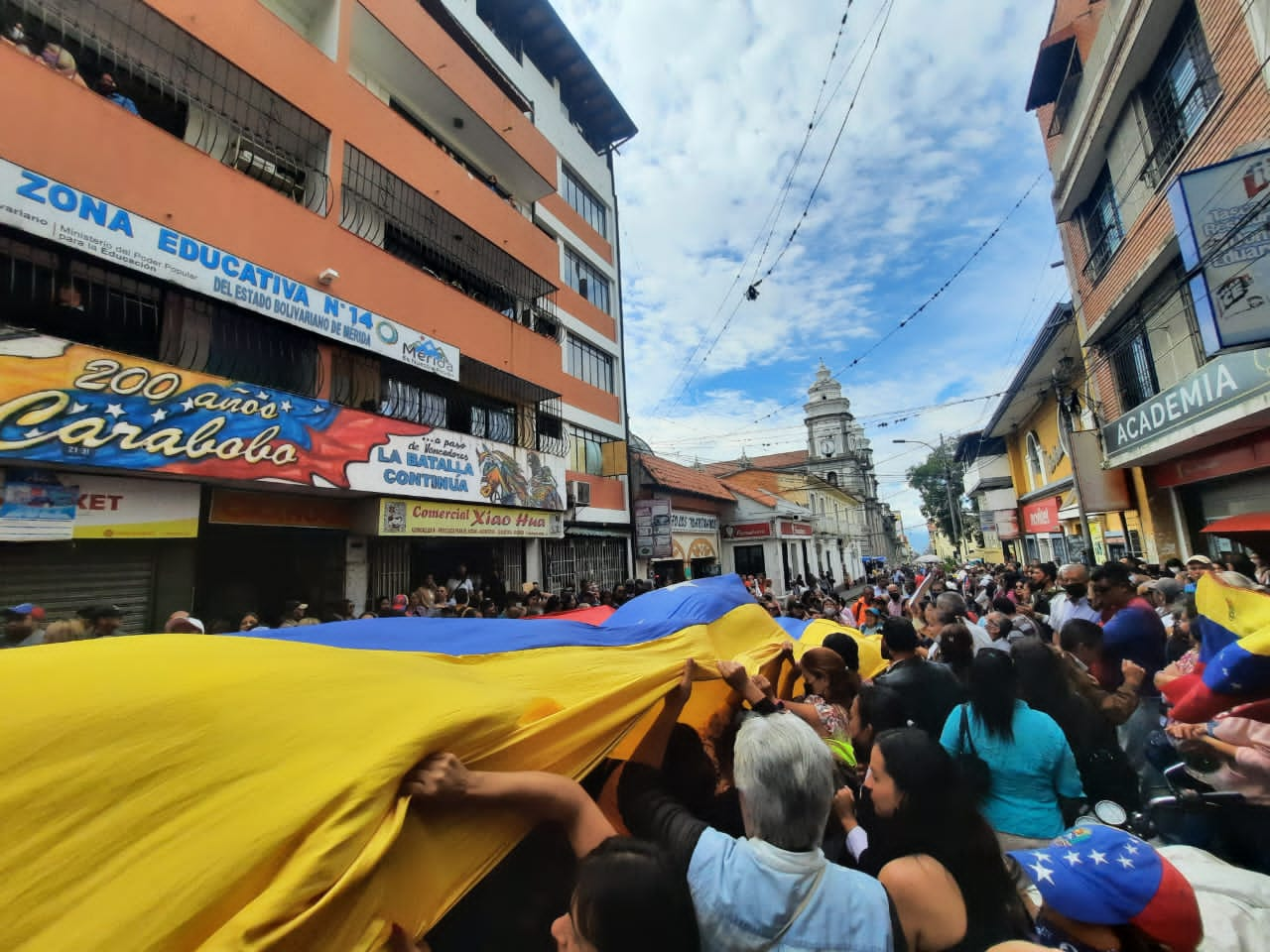 Docentes en Mérida siguen en la lucha para mejorar salarios y beneficios laborales