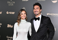 Nicola, la despampanante novia de Mats Hummels que acaparó miradas en la gala del Balón de Oro