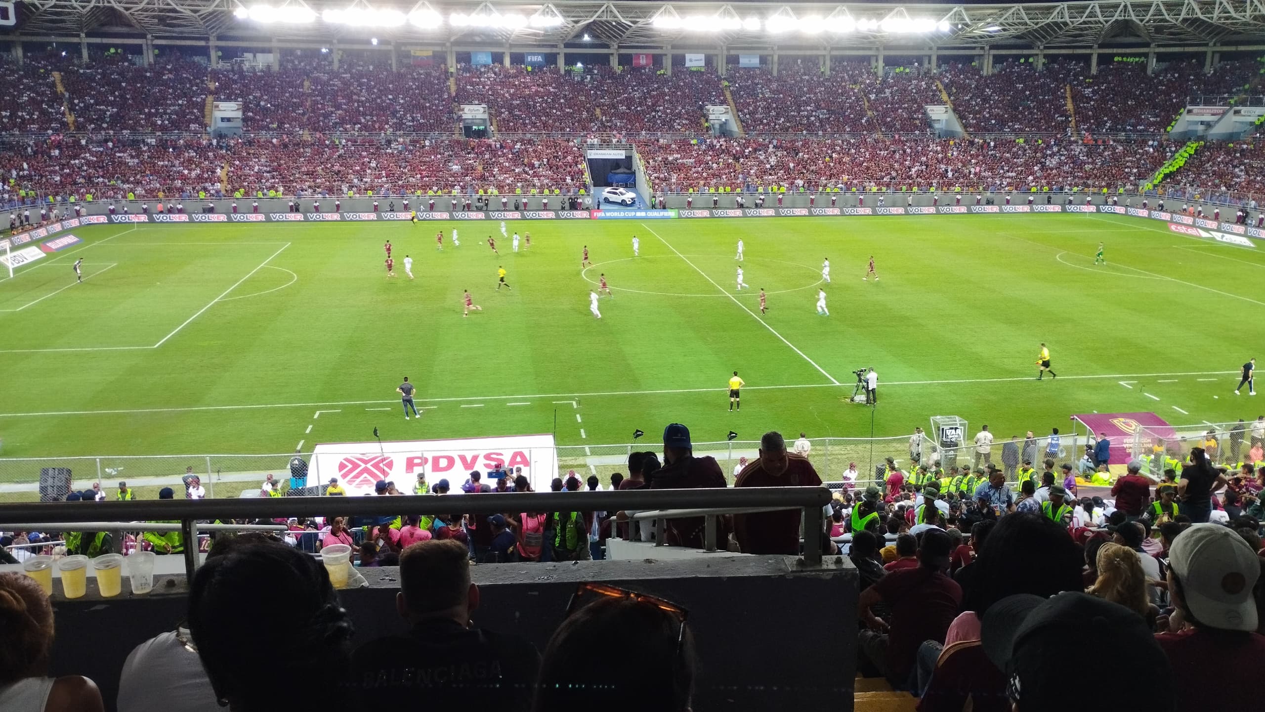 Aguacero en el juego Venezuela vs Argentina dejó en evidencia serias fallas en sistema de drenaje en el Monumental de Maturín