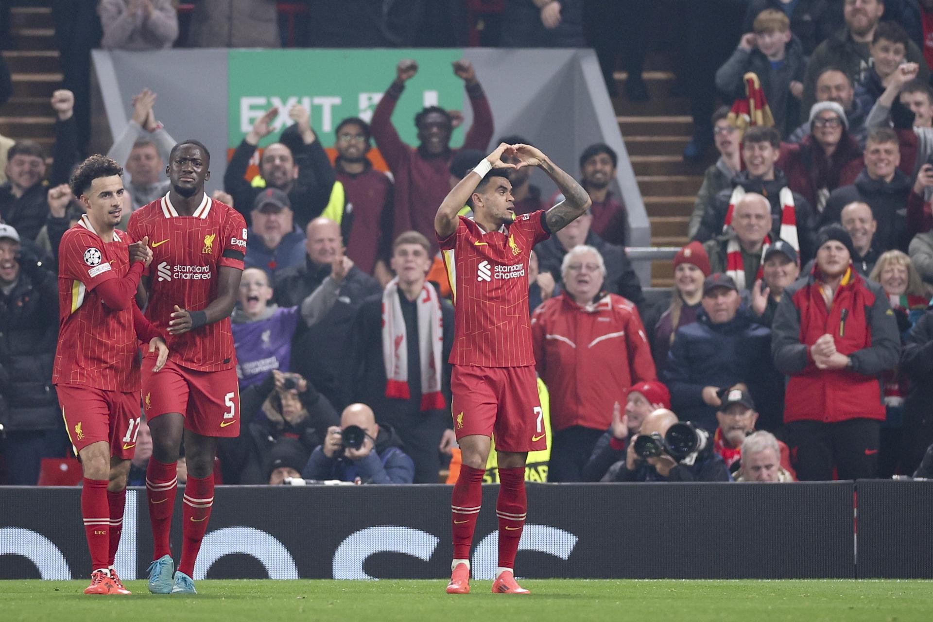 Liverpool sigue imparable tras golear al Bayer Leverkusen con hat-trick de Luis Díaz