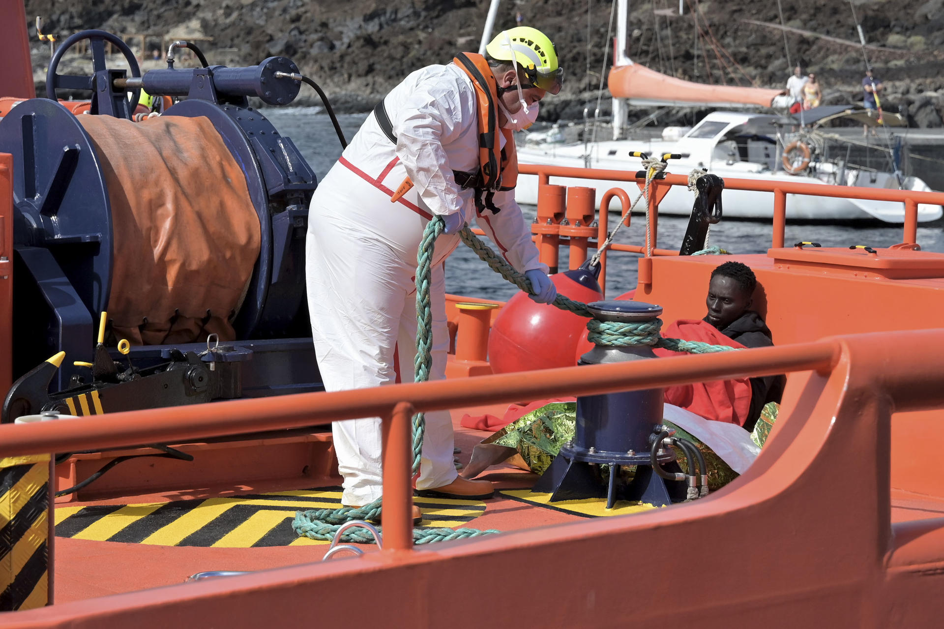 Más de 50 migrantes murieron en tres naufragios cerca de las Islas Canarias