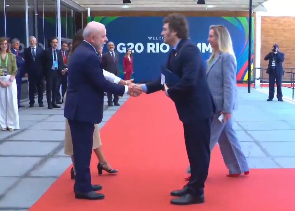 Lula y Milei se estrechan la mano por primera vez en la cumbre del G20 de Río (VIDEO)