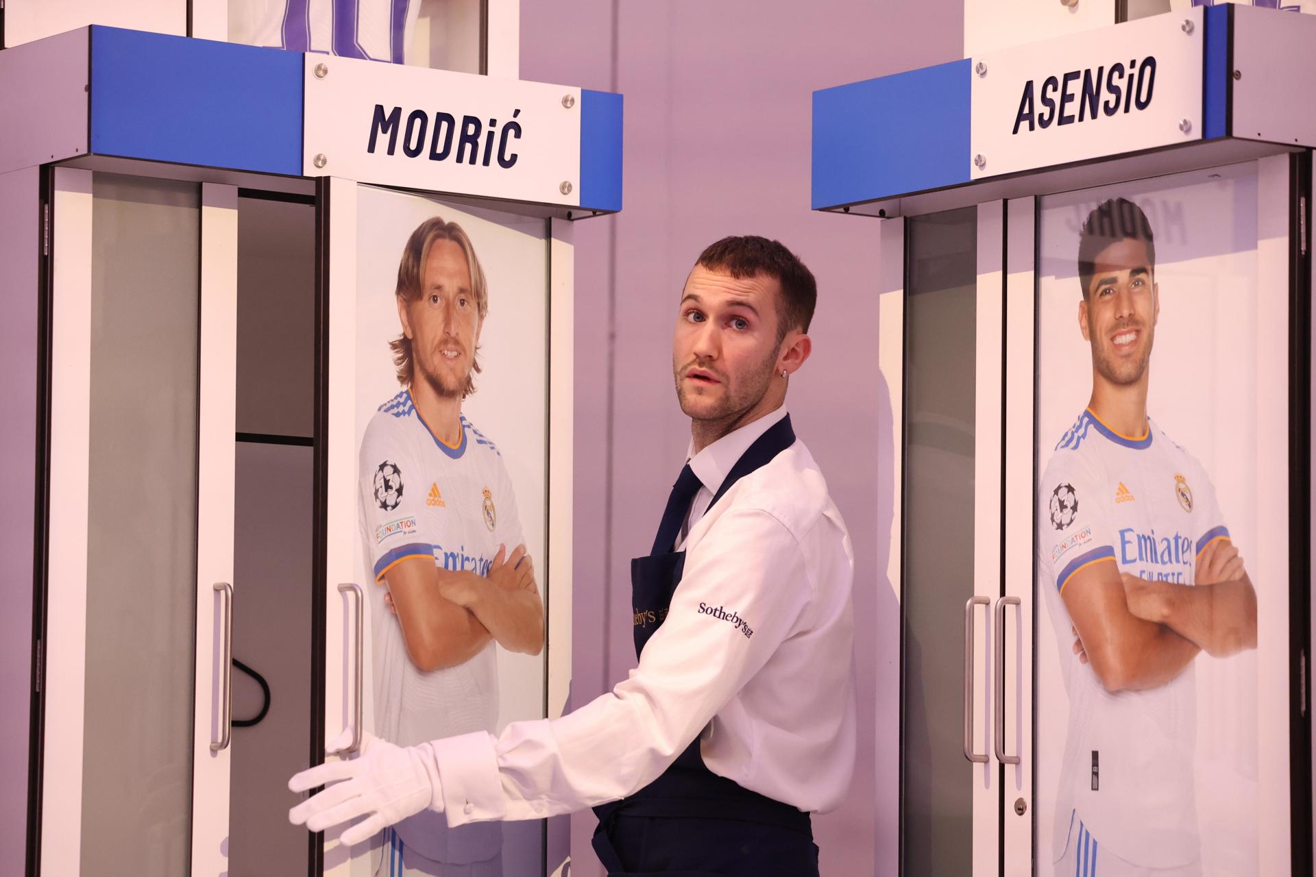 Real Madrid subasta taquillas de sus estrellas, puertas y mosaico del Santiago Bernabéu