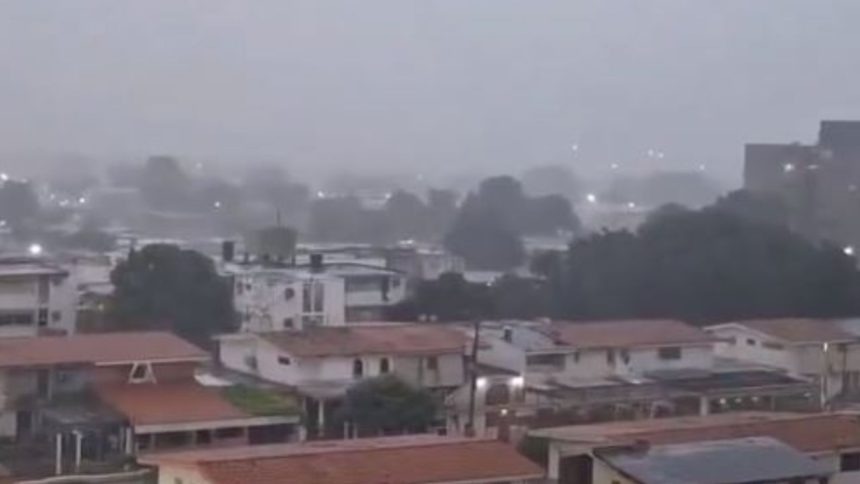 Un joven de 19 años está desaparecido en Maracaibo producto de las fuertes lluvias