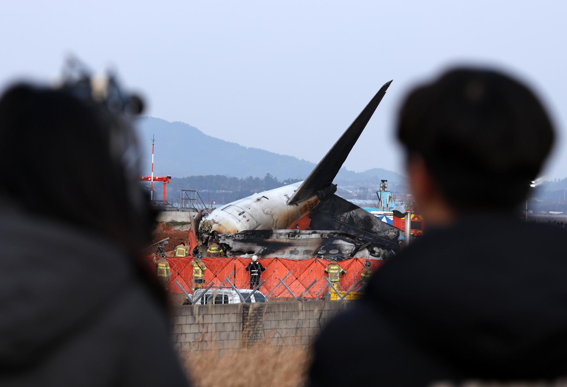 Drama aéreo en Corea del Sur: confirmaron 179 muertos y solo dos sobrevivientes