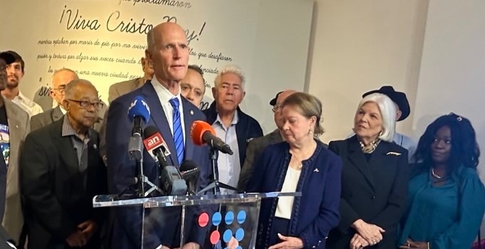 Rick Scott resaltó la importancia de luchar por la libertad de Venezuela, Cuba y Nicaragua