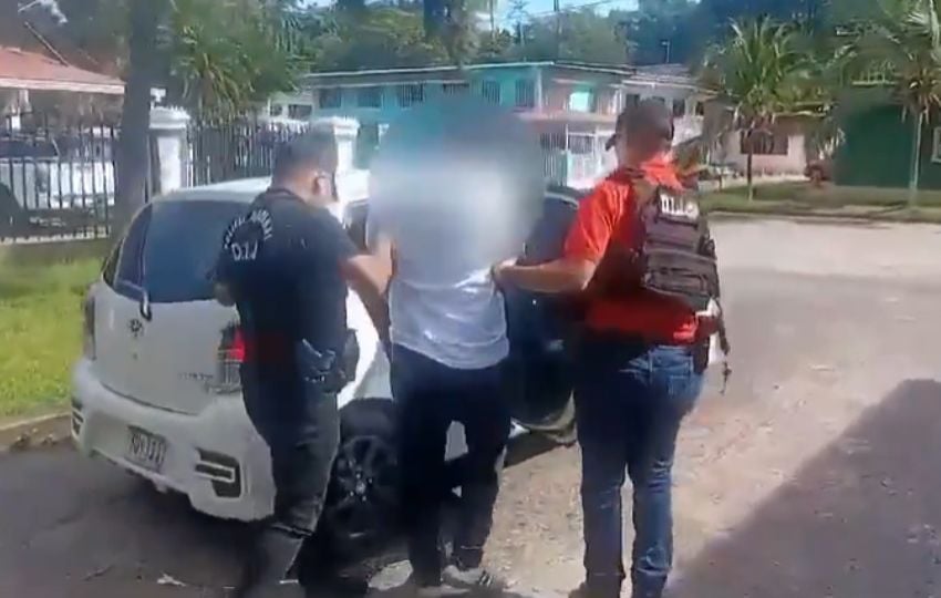 Detuvieron a presunto sicario que se disfrazó de médico para asesinar a paciente en Panamá