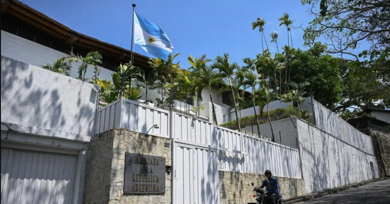 Cuatro países condenaron la detención de empleado de la Embajada de Argentina en Caracas