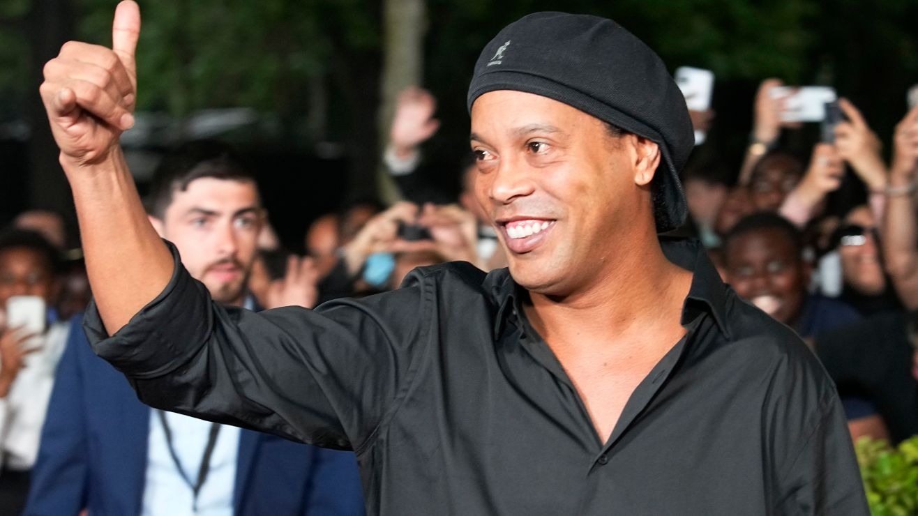 ¿Se olvidó de Messi? Ronaldinho revela el nombre del mejor jugador de la historia