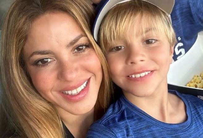 VIDEO: Shakira apoya el nuevo emprendimiento de su hijo en EEUU