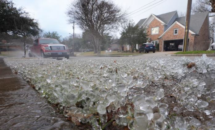 Escuelas cancelan clases en el sur de EEUU ante llegada de otra oleada de tormentas invernales